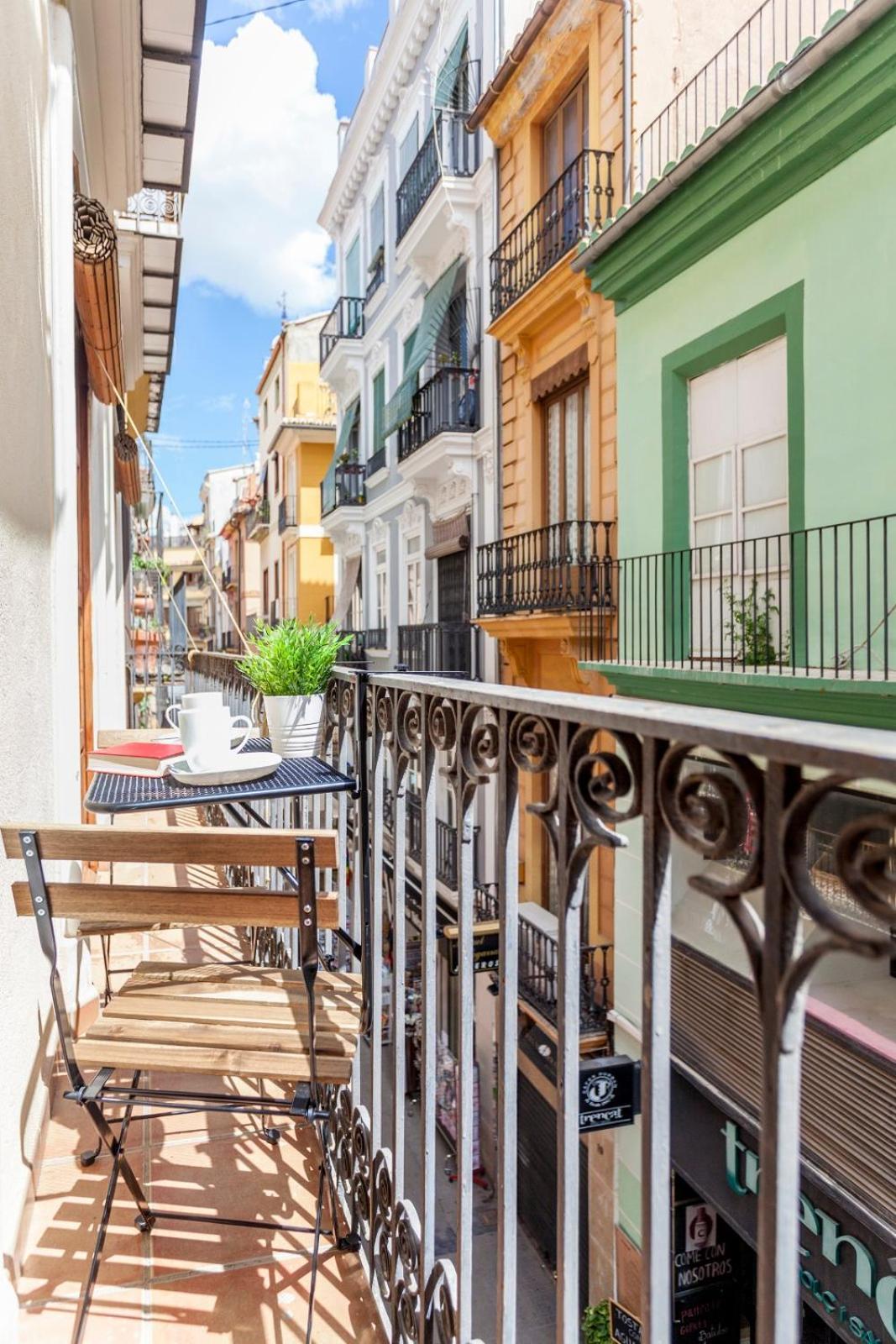 Modern Flat By Mercado Central In Ciutat Vella バレンシア エクステリア 写真
